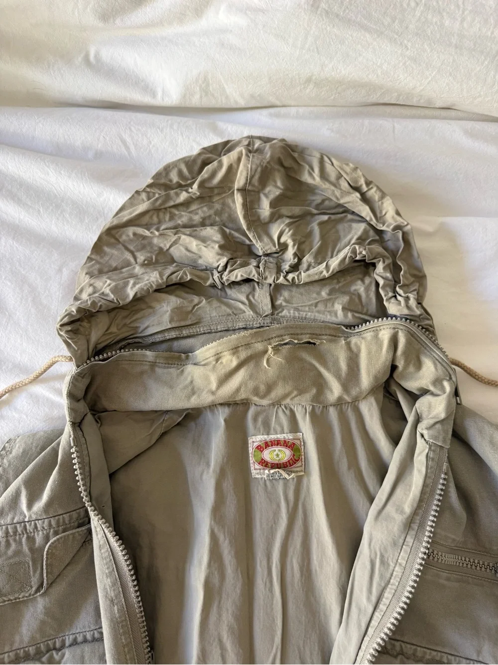 Banana Republic Men's Utility Vest in Beige 80’s Era Piece